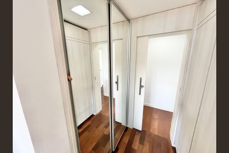 Apartamento à venda com 150m², 4 quartos e 3 vagas Apartamento à venda com 150m², 4 quartos e 3 vagasQuarto 4 - Suíte
