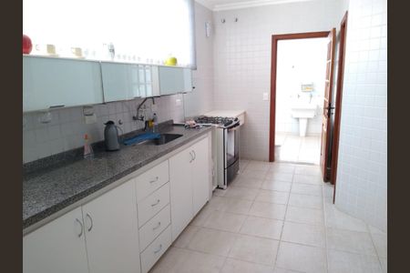 Casa para alugar com 838m², 5 quartos e 12 vagas