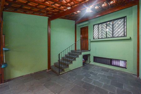 Casa à venda com 97m², 3 quartos e 1 vaga