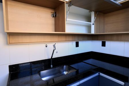 Apartamento para alugar com 64m², 2 quartos e 2 vagasCozinha - Torneira