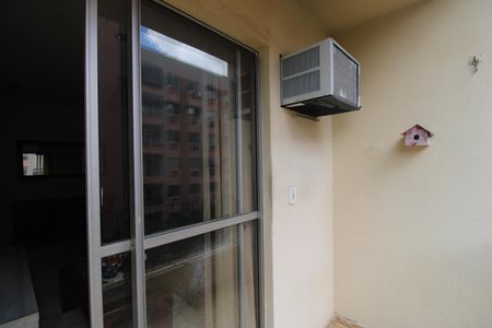 Apartamento para alugar com 70m², 2 quartos e 1 vagaSala - Varanda