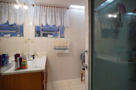 Apartamento à venda com 110m², 3 quartos e sem vagaBanheiro 