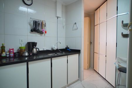 Apartamento à venda com 110m², 3 quartos e sem vagaCozinha 