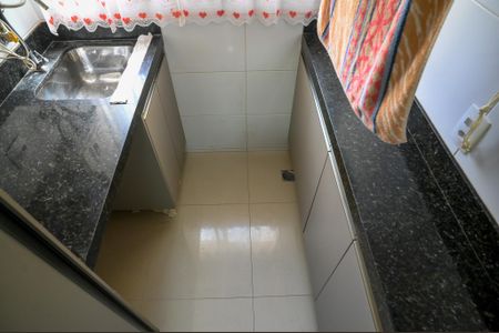 Apartamento para alugar com 75m², 3 quartos e 1 vagaÁrea de Serviço
