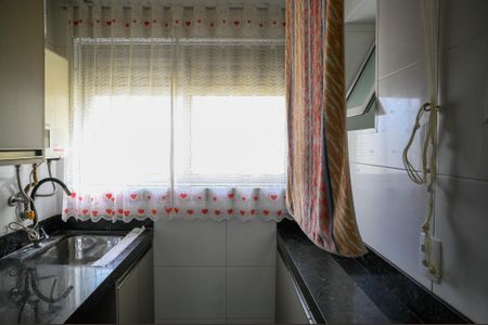 Apartamento para alugar com 75m², 3 quartos e 1 vagaÁrea de Serviço