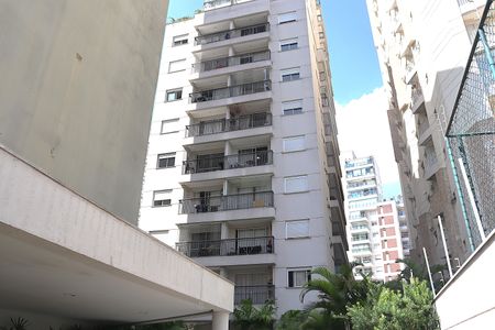Apartamento à venda com 38m², 1 quarto e 1 vagaFachada
