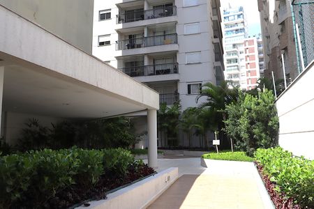 Apartamento à venda com 38m², 1 quarto e 1 vagaFachada