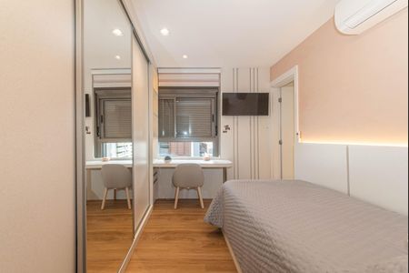 Apartamento à venda com 76m², 2 quartos e 1 vagaSuite 1