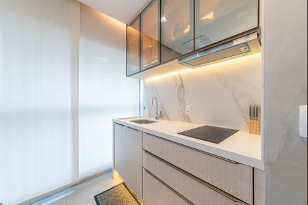 Sala - Varanda de apartamento à venda com 2 quartos, 76m² em Itaim Bibi, São Paulo