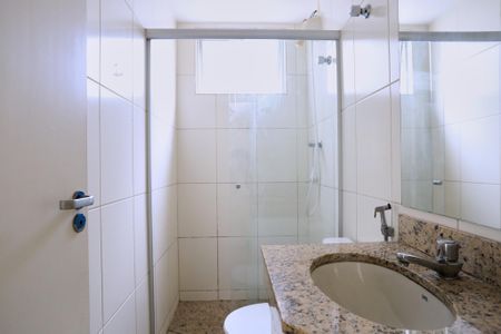 Apartamento à venda com 67m², 3 quartos e 2 vagasBanheiro