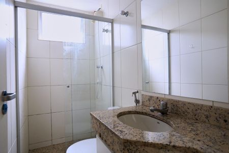 Apartamento à venda com 67m², 3 quartos e 2 vagasBanheiro