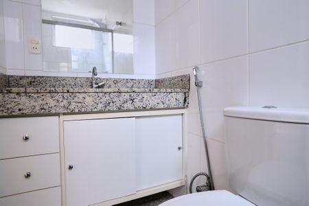 Apartamento à venda com 67m², 3 quartos e 2 vagasBanheiro da Suíte