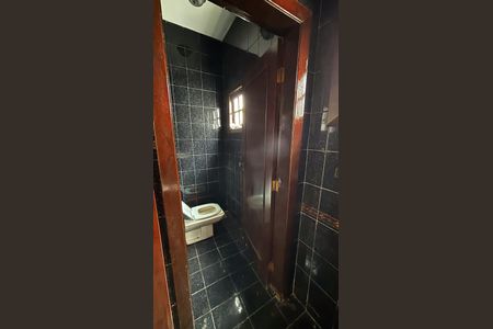 Casa para alugar com 450m², 5 quartos e 6 vagasLavabo