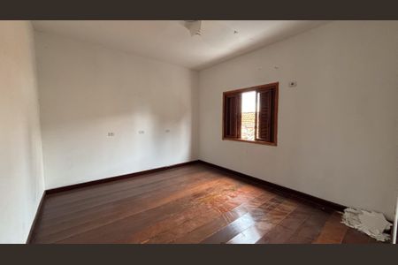 Casa para alugar com 450m², 5 quartos e 6 vagasSuíte 3