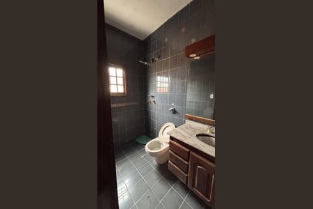 Casa para alugar com 450m², 5 quartos e 6 vagasBanheiro da Suíte 3