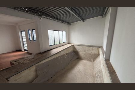 Casa para alugar com 450m², 5 quartos e 6 vagasPiscina