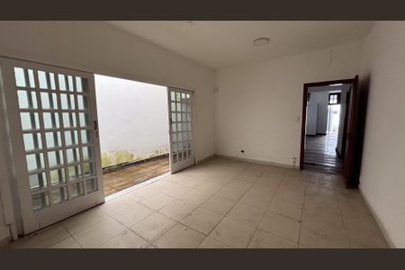Sala 2 de casa para alugar com 5 quartos, 450m² em Centro, Jacareí