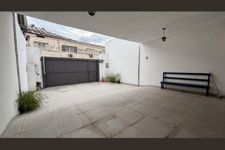 Casa para alugar com 450m², 5 quartos e 6 vagasGaragem