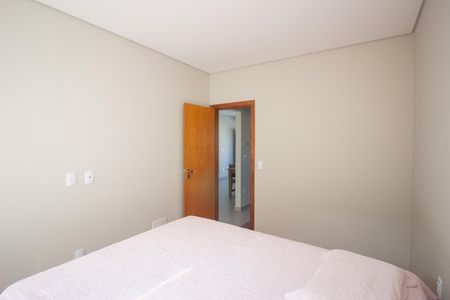 Casa à venda com 360m², 2 quartos e 1 vagaQuarto Suíte