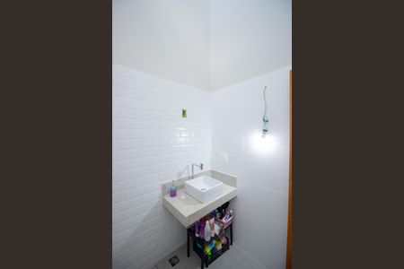 Casa à venda com 360m², 2 quartos e 1 vagaBanheiro Social