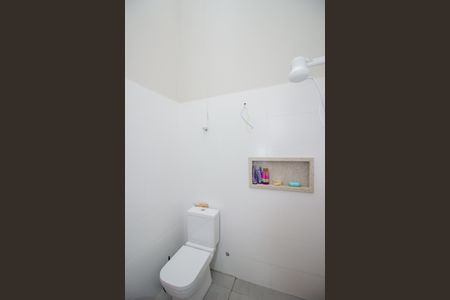 Casa à venda com 360m², 2 quartos e 1 vagaBanheiro Social