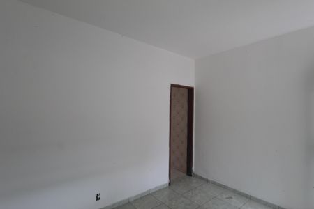 Casa de condomínio à venda com 65m², 2 quartos e 2 vagasSala