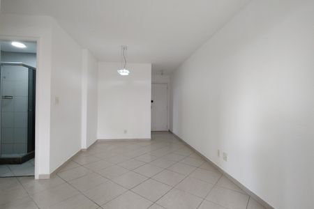 Apartamento à venda com 70m², 3 quartos e 1 vaga Apartamento à venda com 70m², 3 quartos e 1 vagaSala