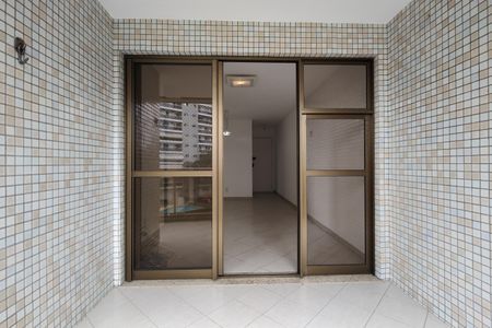 Apartamento à venda com 70m², 3 quartos e 1 vaga Apartamento à venda com 70m², 3 quartos e 1 vagaVaranda