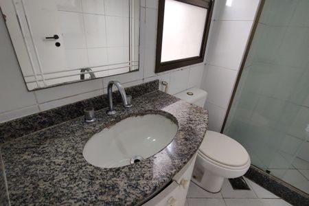 Apartamento à venda com 70m², 3 quartos e 1 vaga Apartamento à venda com 70m², 3 quartos e 1 vagaBanheiro da Suíte