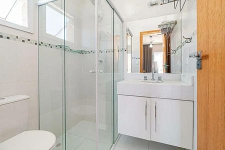 Casa de condomínio à venda com 99m², 3 quartos e 2 vagas Casa de condomínio à venda com 99m², 3 quartos e 2 vagasBanheiro