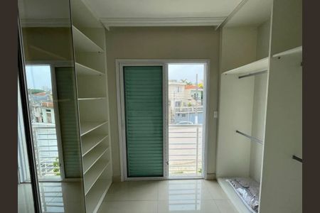 Casa de condomínio à venda com 99m², 3 quartos e 2 vagas Casa de condomínio à venda com 99m², 3 quartos e 2 vagasQuarto