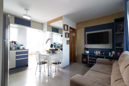 Sala/Cozinha de apartamento para alugar com 2 quartos, 62m² em Cidade Patriarca, São Paulo