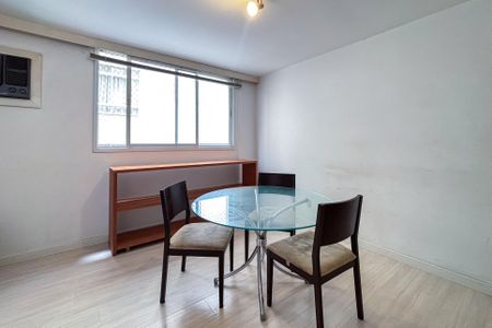 Apartamento à venda com 100m², 2 quartos e 1 vaga