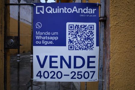 Casa à venda com 276m², 2 quartos e 1 vagaPlaca instalada no portão do imóvel - Código da placa: WYNY-1495