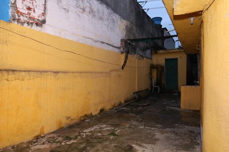 Casa à venda com 276m², 2 quartos e 1 vagaQuintal