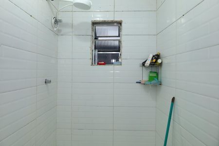 Casa à venda com 276m², 2 quartos e 1 vagaBanheiro