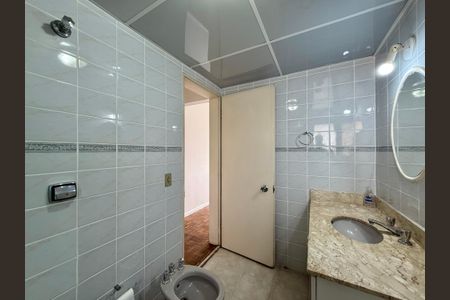 Apartamento à venda com 129m², 3 quartos e sem vagaBanheiro Suíte 
