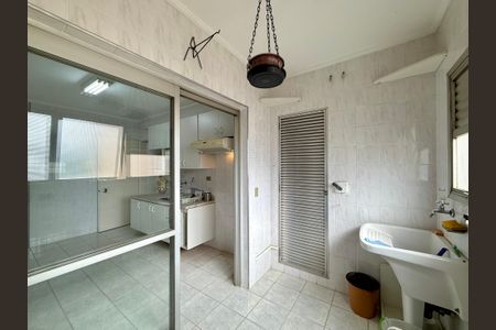 Apartamento à venda com 129m², 3 quartos e sem vagaÁrea de Serviço