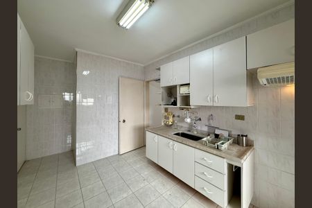 Apartamento à venda com 129m², 3 quartos e sem vagaCozinha 