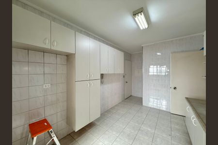 Apartamento à venda com 129m², 3 quartos e sem vagaCozinha 