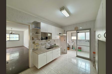 Apartamento à venda com 129m², 3 quartos e sem vagaCozinha 