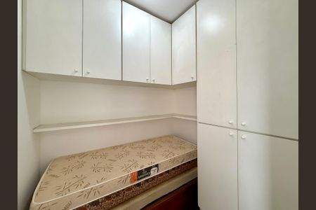 Apartamento à venda com 129m², 3 quartos e sem vagaÁrea de Serviço
