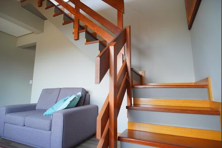 Apartamento para alugar com 220m², 3 quartos e 3 vagasEscada - Acesso Cobertura