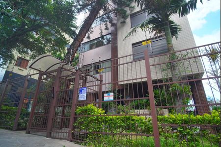 Apartamento para alugar com 220m², 3 quartos e 3 vagasPlaca na Fachada