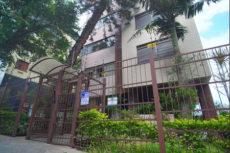 Apartamento para alugar com 220m², 3 quartos e 3 vagasFachada