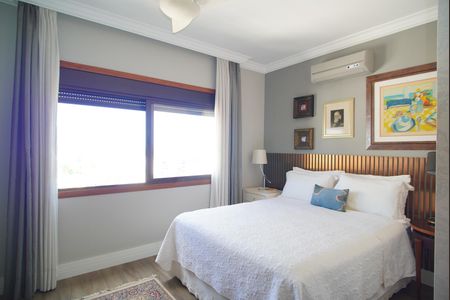 Suíte 1 de apartamento para alugar com 3 quartos, 220m² em São João, Porto Alegre