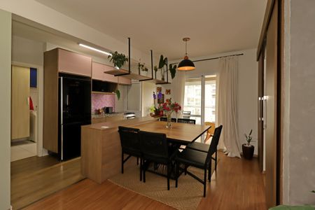 Apartamento à venda com 92m², 2 quartos e 1 vagaSala de Jantar