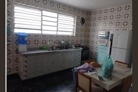 Casa à venda com 408m², 4 quartos e 1 vaga Casa à venda com 408m², 4 quartos e 1 vagaFoto 08