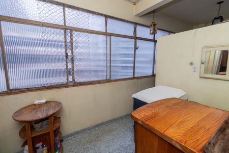 Apartamento à venda com 100m², 2 quartos e sem vagaÁrea de Serviço