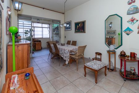 Apartamento à venda com 100m², 2 quartos e sem vagaSala